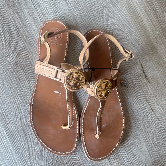 Tory Burch Tan Leather Thong Sandals - Picture 4 of 9
